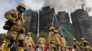 Hong Kong busca a cientos de desaparecidos tras incendio que dejó 75 muertos