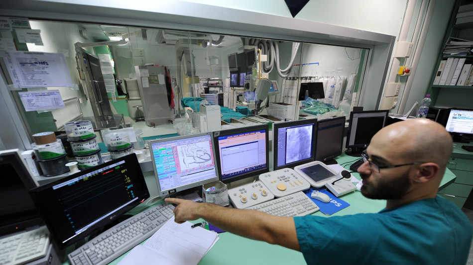 Intelligenza artificiale legge rischio cardiaco su semplice test