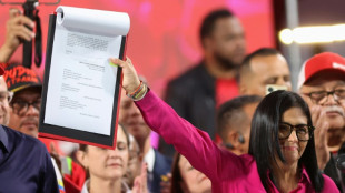 Venezuela abre sua ind&uacute;stria petrol&iacute;fera a investimentos privados sob press&atilde;o dos EUA