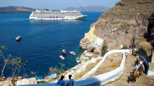 Gr&eacute;cia come&ccedil;a a cobrar taxa de passageiros de cruzeiros em Santorini e Mykonos