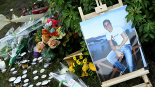 Un olivier rendant hommage &agrave; Ilan Halimi abattu, indignation face &agrave; "la haine antis&eacute;mite"