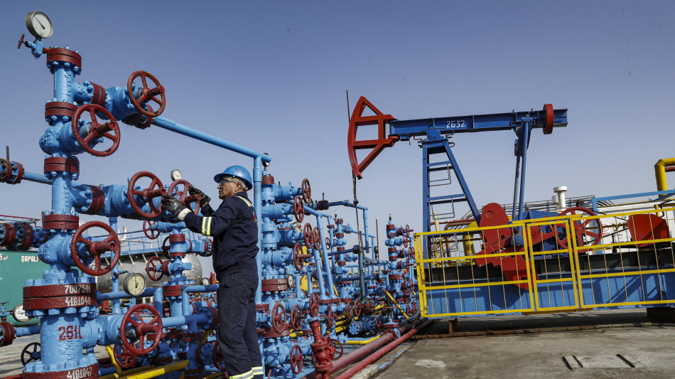 Prosegue la corsa di petrolio e gas, si guarda al Medio Oriente