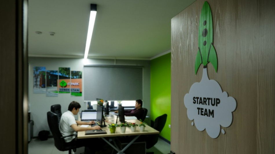 Uzbekist&aacute;n sue&ntilde;a con un auge tecnol&oacute;gico gracias al &eacute;xodo de inform&aacute;ticos rusos