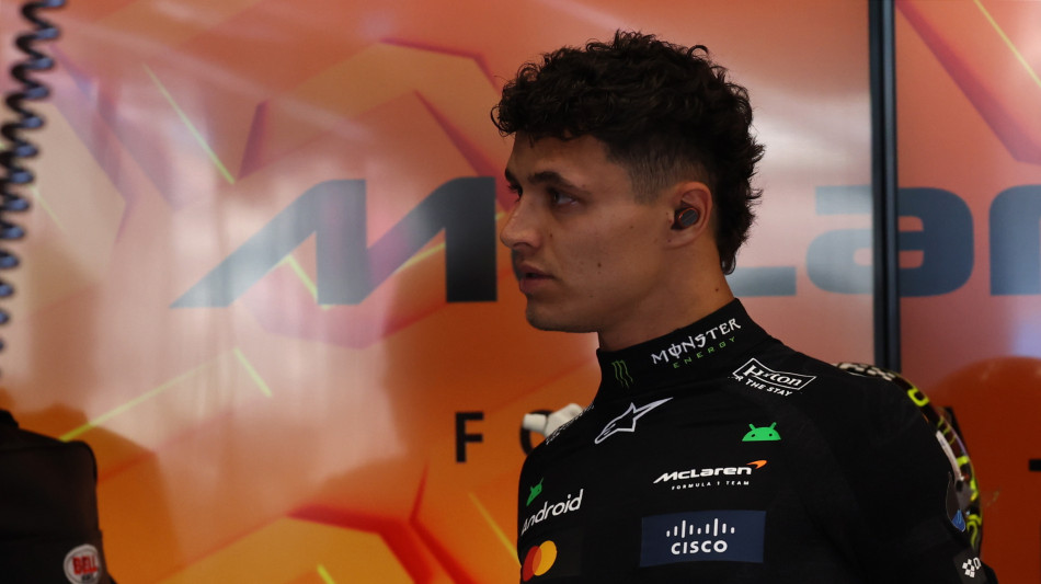 Gp Arabia: Norris a muro con la McLaren, bandiera rossa nella Q3