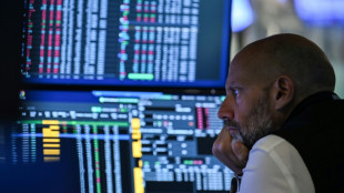 Wall Street ouvre sans direction claire, se concentre sur les r&eacute;sultats d'entreprises