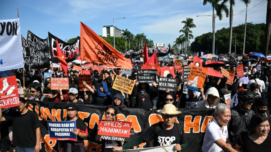 Philippines: manifestation autour de projets anti-inondations "fant&ocirc;mes"