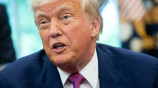 Una juez bloquea temporalmente los planes de despidos masivos de Trump