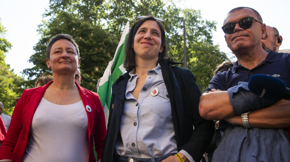 Schlein alla maggioranza, approvare il salario minimo