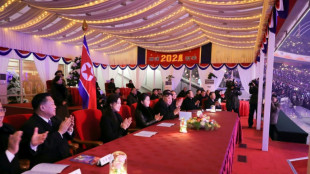 El l&iacute;der norcoreano recibe el A&ntilde;o Nuevo asistiendo a un espect&aacute;culo con su hija