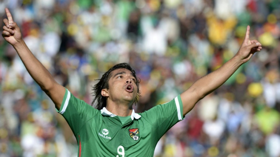 Aposentado, artilheiro Martins Moreno quer voltar &agrave; sele&ccedil;&atilde;o boliviana, mas t&eacute;cnico veta