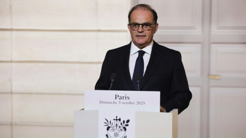 Un gouvernement Lecornu d&eacute;j&agrave; en sursis, avec Lescure et Le Maire comme rares nouveaut&eacute;s