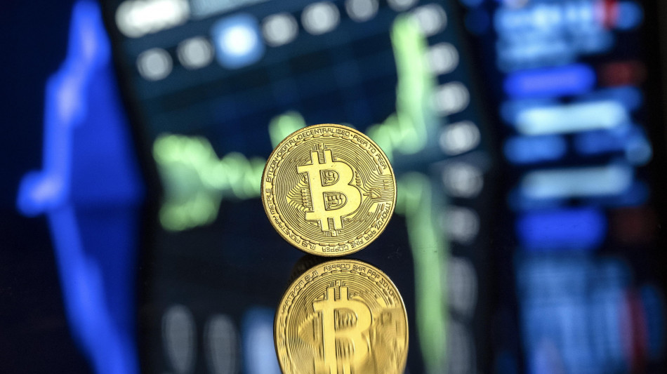 Il Bitcoin vicino a 100.000 dollari, prima volta da febbraio
