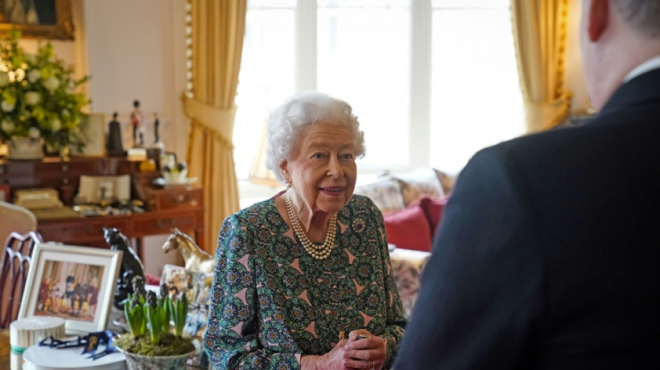 Erster &ouml;ffentlicher Auftritt der Queen seit Monaten abgesagt