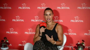 Sabalenka revela conversas motivacionais com Djokovic para 'melhorar em tudo'