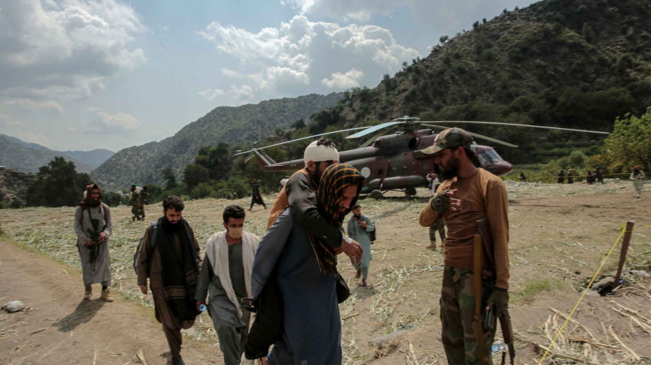 Sisma Afghanistan, bilancio sale a 2.200 morti