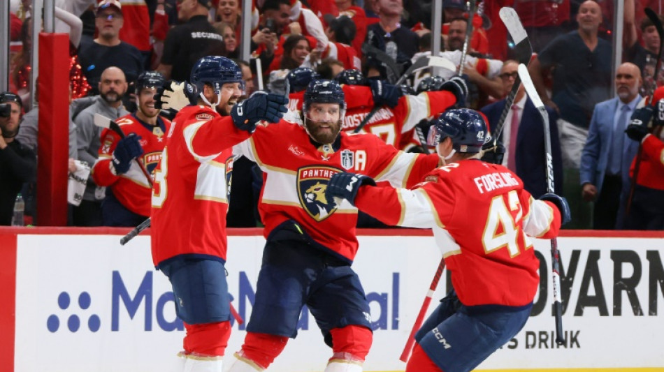 Panthers rout Oilers to capture second NHL Stanley Cup in a row