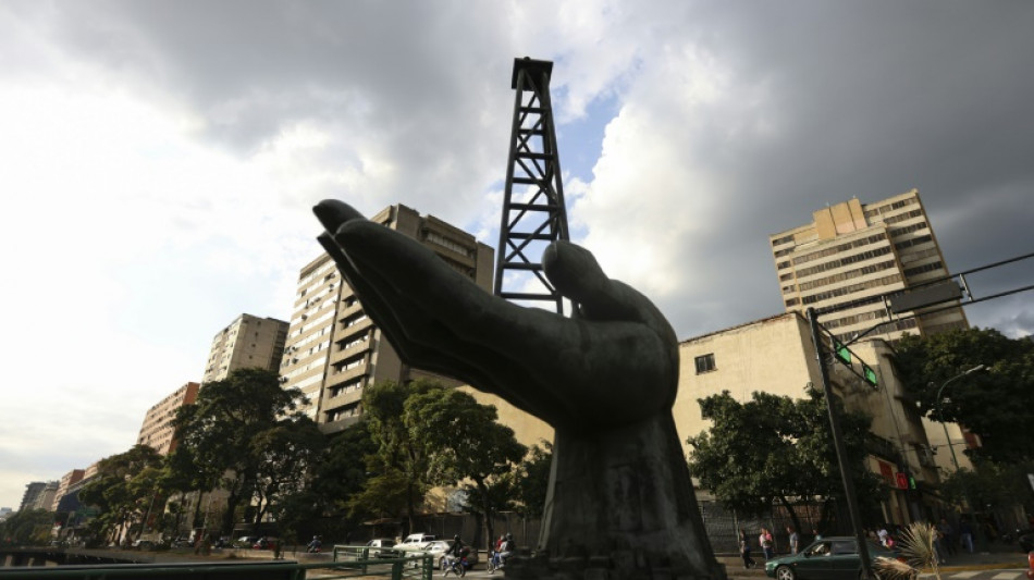 Venezuela sinaliza aumento de pre&ccedil;os do petr&oacute;leo com sa&iacute;da da Chevron