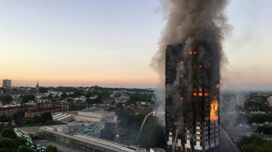 Gran incendio de viviendas sociales en Londres fue la "culminaci&oacute;n de d&eacute;cadas de fallos"