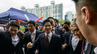 Uproar as S. Korea conservatives switch presidential candidate