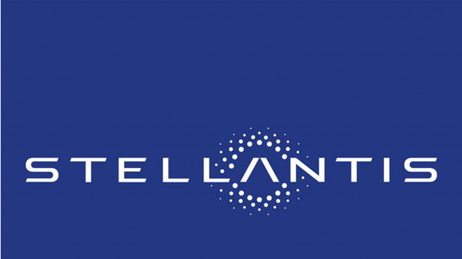 Stellantis richiama 700.000 veicoli ibridi per potenziale rischio incendio