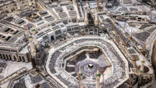 Fi&eacute;is mu&ccedil;ulmanos iniciam grande peregrina&ccedil;&atilde;o na cidade saudita de Meca