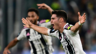 Juventus vence Inter em virada espetacular e se mant&eacute;m 100% no Italiano