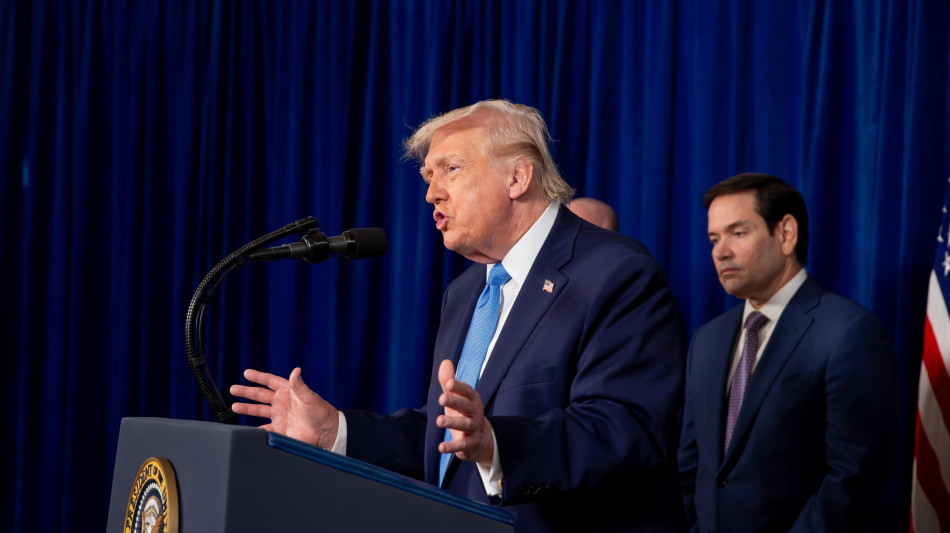 Trump, 'agli Usa serve la Groenlandia per motivi di difesa'