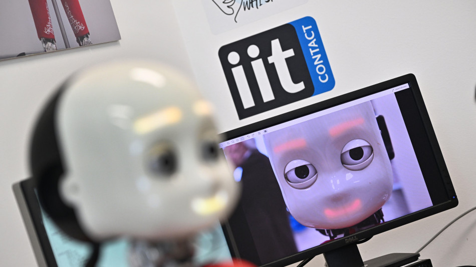 Robot che aiutano gli umani percepiti come estensioni del corpo