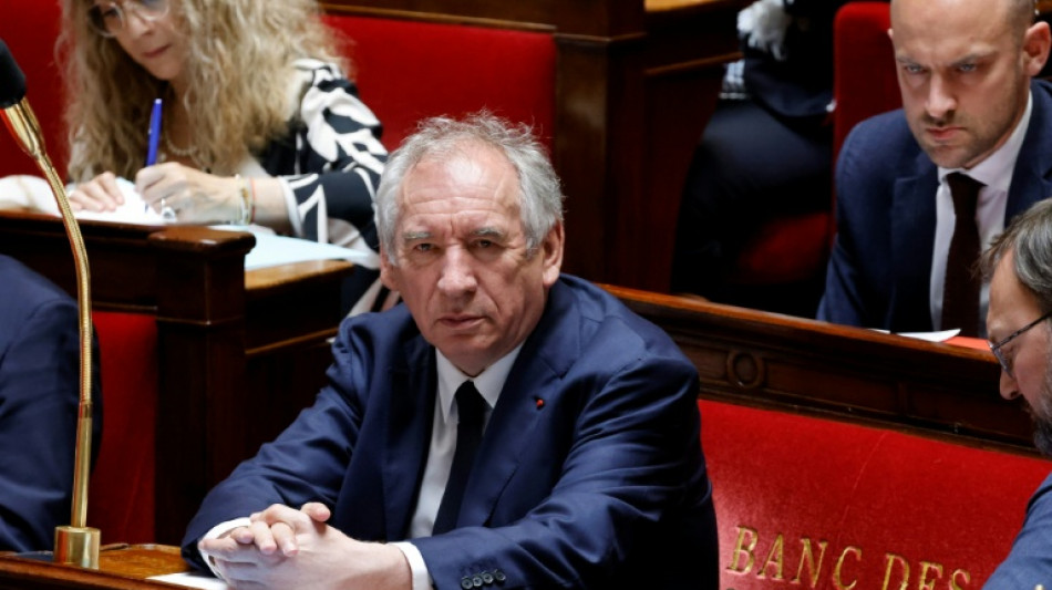 El primer ministro de Francia se defiende ante una comisi&oacute;n para explicar qu&eacute; sab&iacute;a sobre la violencia en una escuela cat&oacute;lica