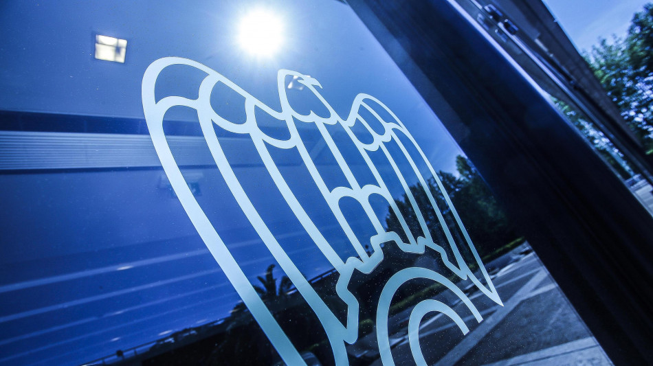 Confindustria, economia quasi ferma, le tensioni gonfiano l'oro