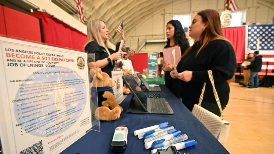 Emprego nos EUA tem resultado mais s&oacute;lido que esperado em novembro
