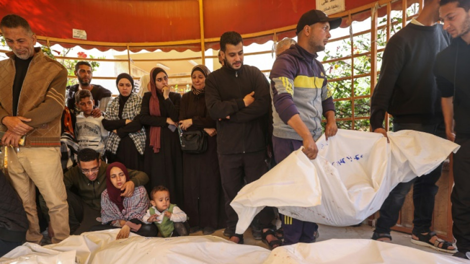 Israel afirma estar fragmentando Gaza para forzar a Ham&aacute;s a liberar a los rehenes