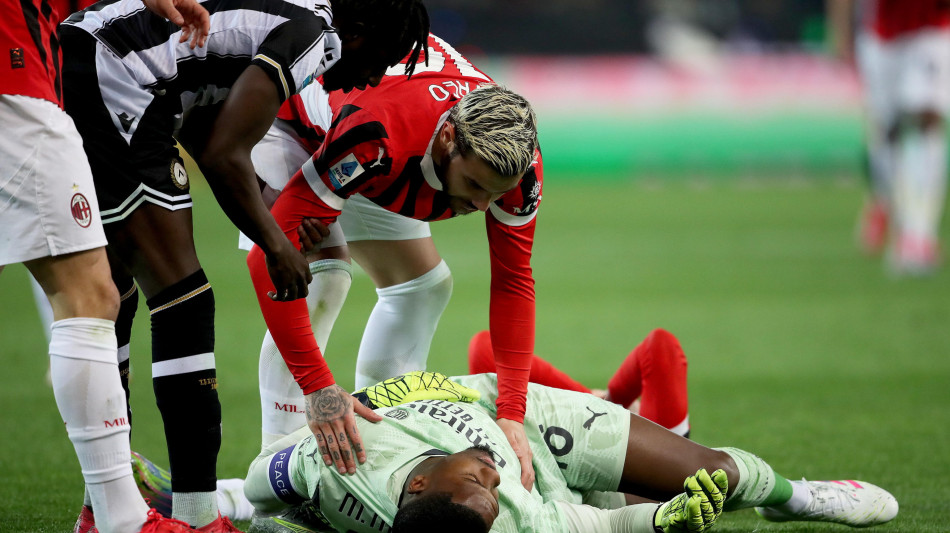 Milan: con dubbio Maignan e Gimenez contro l'Atalanta