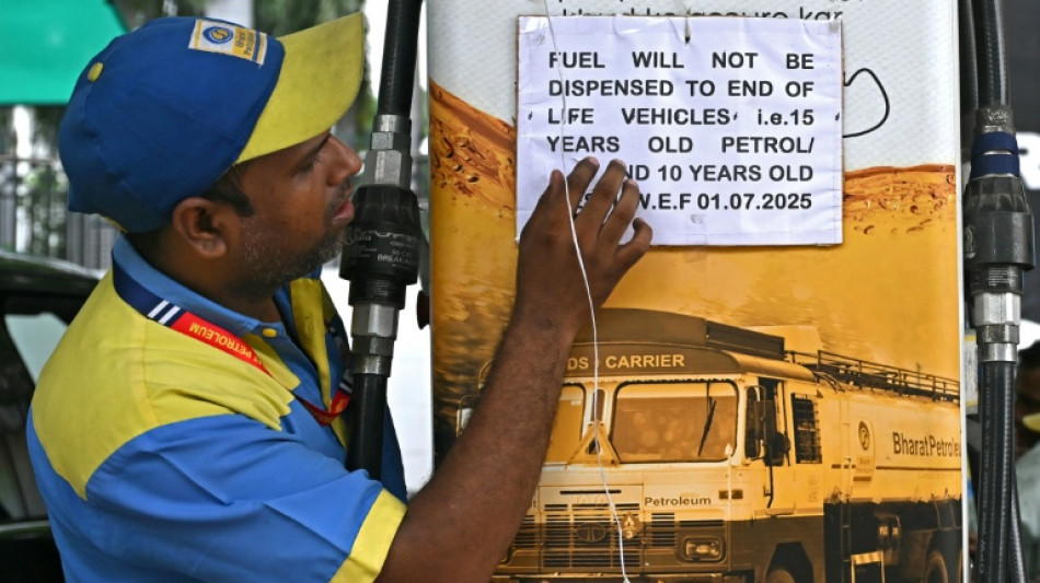 Indian capital bans fuel for old cars in anti-pollution bid