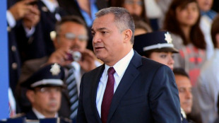 El exzar antidrogas de México, sin ducha y sin cubiertos en una cárcel de EEUU, según sus abogados