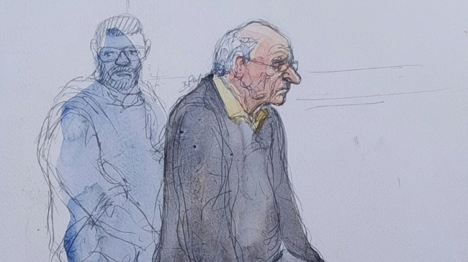 Julgamento contra ex-cirurgião pedófilo na França entra na reta final