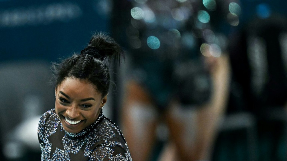 Simone Biles brilla en su debut en Par&iacute;s-2024, a pesar de una molestia f&iacute;sica