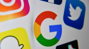 R&eacute;seaux sociaux: l'interdiction aux moins de 15 ans fait d&eacute;bat au S&eacute;nat