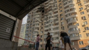 R&uacute;ssia bombardeia Ucr&acirc;nia e alerta que se trata de um conflito 'existencial'