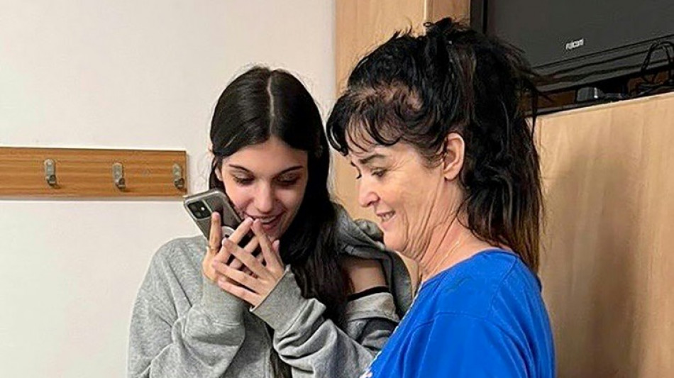 Le Hamas lib&egrave;re deux otages, l'aide pour Gaza toujours bloqu&eacute;e