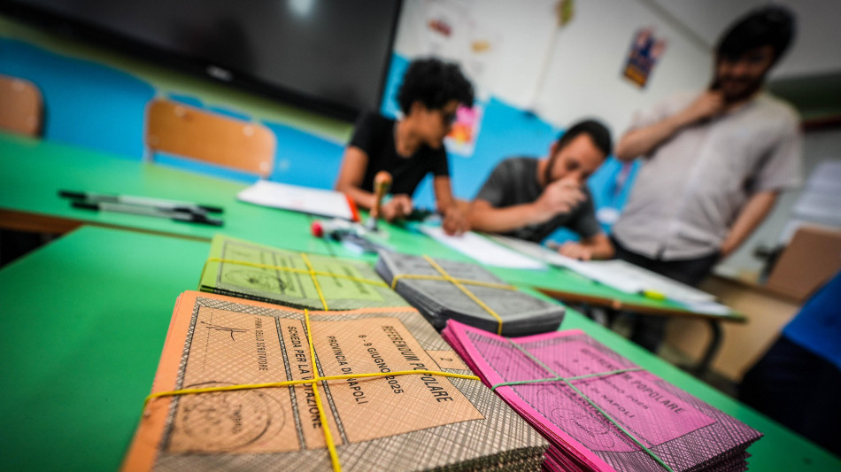 Ist.Cattaneo, referendum confermano stabilit&agrave; degli schieramenti