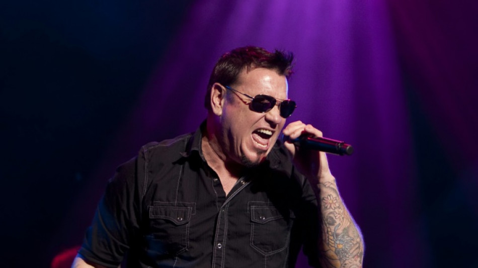 Morre Steve Harwell, ex-líder da banda Smash Mouth