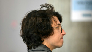 Tribunal francês rejeita denúncia de autor de quadrinhos acusado de pornografia infantil