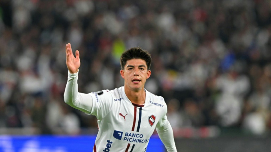 Palmeiras &eacute; atropelado pela LDU (3-0) e se complica na Libertadores