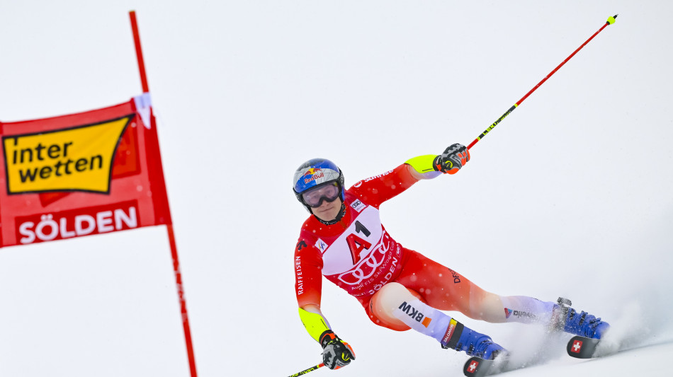 Cdm: Odermatt in testa al gigante di Soelden, italiani indietro
