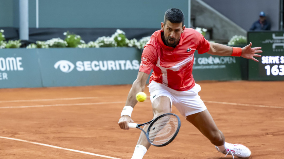 A Ginevra Djokovic batte Arnaldi ed &eacute; in semifinale