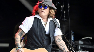 Johnny Depp se repone tras su juicio y lanza &aacute;lbum junto al astro brit&aacute;nico Jeff Beck