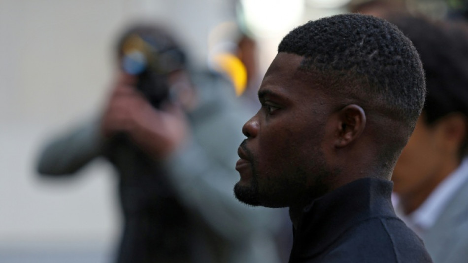 Royaume-Uni: br&egrave;ve comparution en justice de l'ex-joueur d'Arsenal Thomas Partey, accus&eacute; de viols