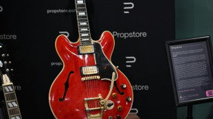 La guitare de la rupture d'Oasis parmi les pi&egrave;ces phares d'une vente aux ench&egrave;res &agrave; Londres