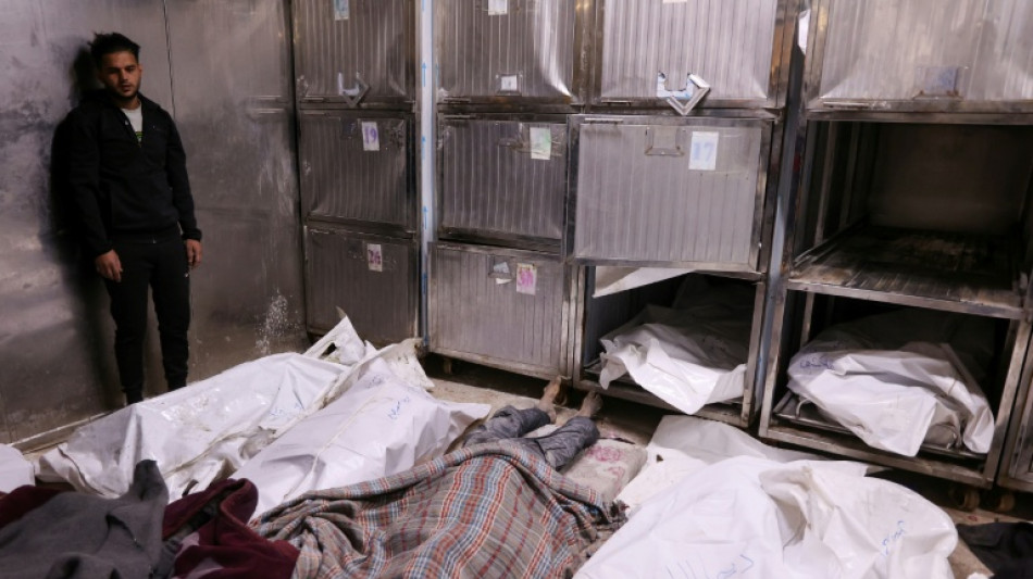 Al menos 36 muertos por bombardeos israel&iacute;es en Gaza, seg&uacute;n rescatistas y hospitales